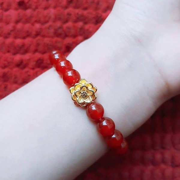 Cách lựa chọn vòng tay phong thủy nữ chuẩn nhất